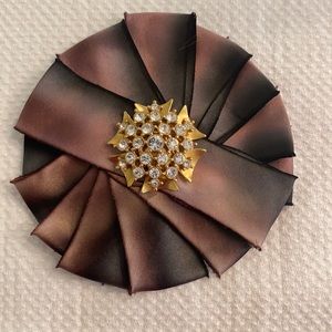 Stella&Dot Vintage Brown Gold Ombré Ribbon and Crystal Brooch Pin Retired Sample